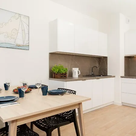 Aquamarina Onyx Marina Invest Мендзыздрое