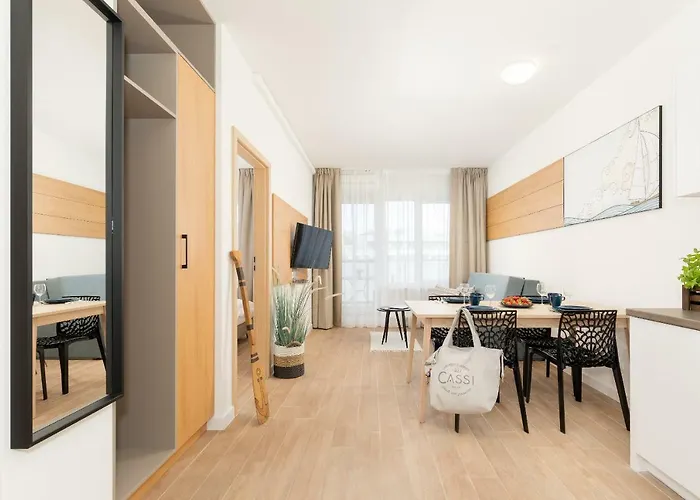 Aquamarina Onyx Marina Invest *